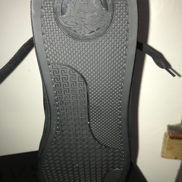 Versace Medusa Palazzo Hi Top Sneakers - Picture 7 of 8